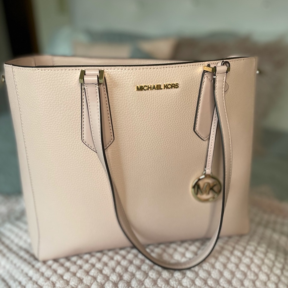 Michael Kors Blush Tote
